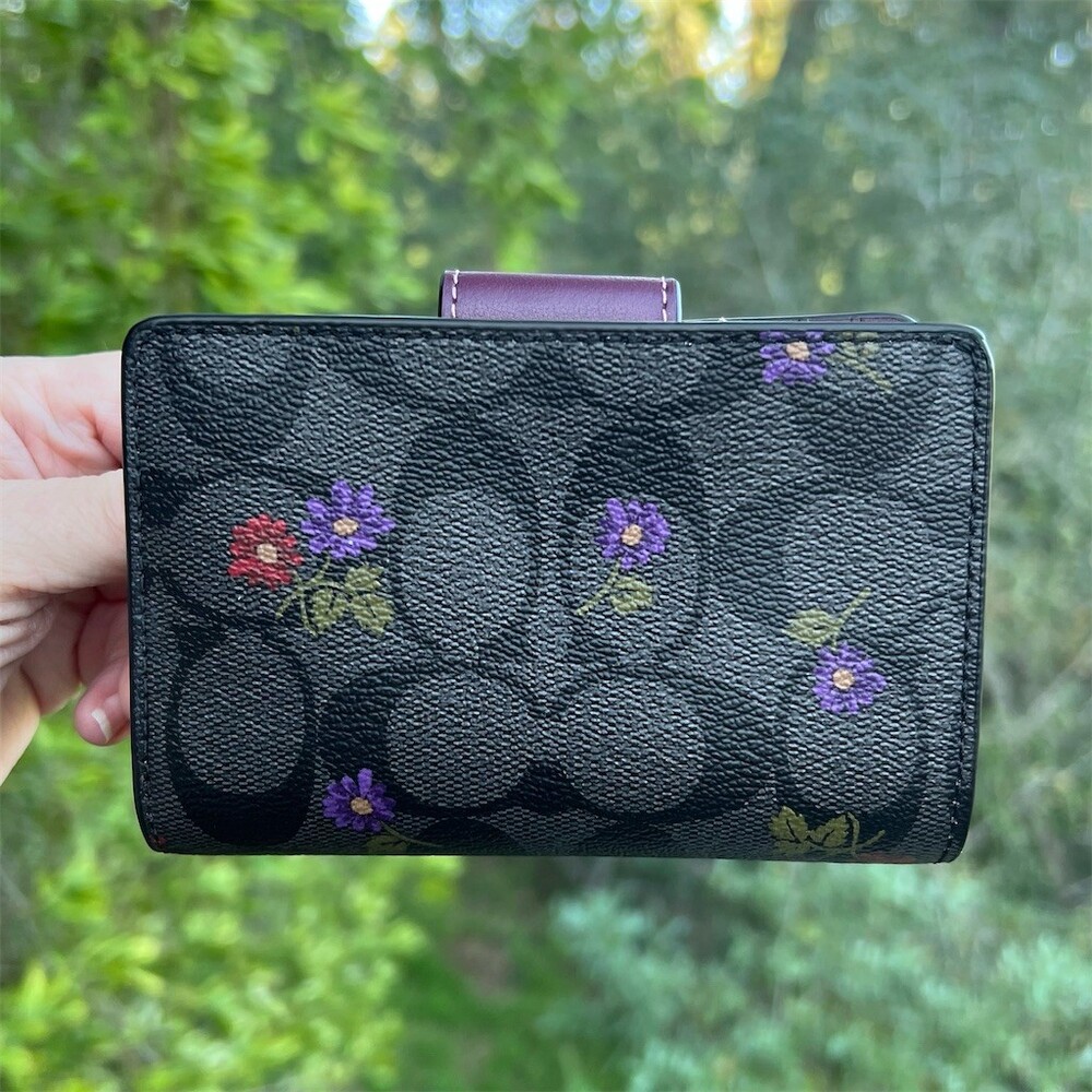 COACH Corner Zip Medium Wallet Signature Canvas Country Floral Print CM986 NWT - Picture 5 of 6